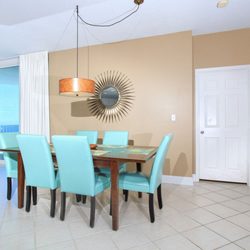 Amy Norris - Bellator Real Estate - Love these chairs!