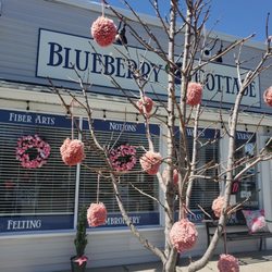 Blueberry Cottage Yarn and Wool  - The tree and shop are ready for spring.