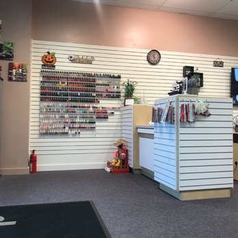 INails - Entrance - Nail Salons Near Me - Brownsburg, Indiana
