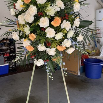HK Flowers - Arrangement - Florists Near Me - Winnetka, California HK Flowers - Arrangement - Florists Near Me - Winnetka, California