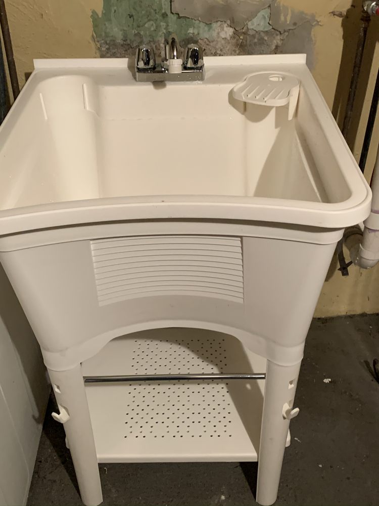 Slide of RH Emergency plumbing & construction