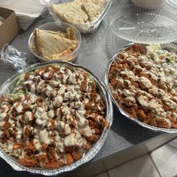 Chicken over rice with white sauce Chicken over rice with white sauce