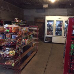 The River Bank General Store - Clean and stocked