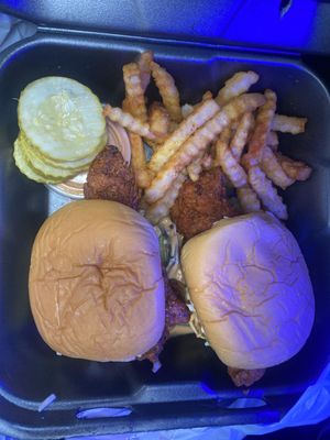 Dave's Hot Chicken by null