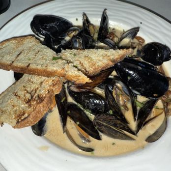 CR's The Restaurant - PEI Mussels. - New American Near Me - Hampton, New Hampshire