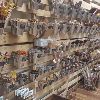 Ruff Life - Pet Stores Near Me - Lombard, Illinois