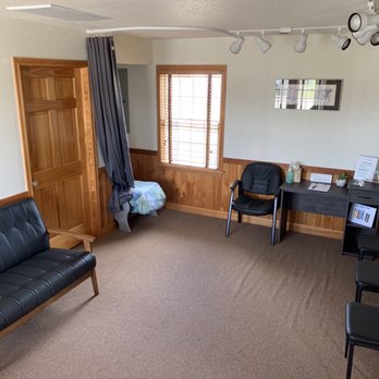 Seaside Wellness - Waiting Room - Chiropractors Near Me - Kill Devil Hills, North Carolina Seaside Wellness - Waiting Room - Chiropractors Near Me - Kill Devil Hills, North Carolina