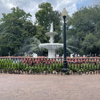 Forsyth Park - Fountain - Parks Near Me - Savannah, Georgia