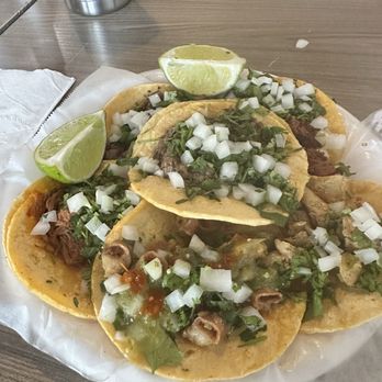 Golden Taco - Carne asada, pollo, pastor, birria, cabeza, tripas tacos - Mexican Near Me - Mesa, Arizona