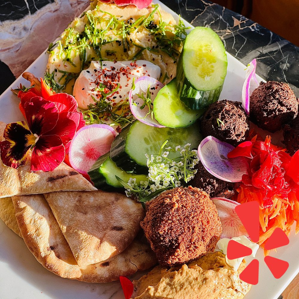 ELITE EXPERIENCE MEZZE BOARDS AND ALL NIGHT HAPPY HOUR REYLA 33