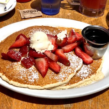 Old Monterey Cafe - Strawberry pancakes - Breakfast & Brunch Near Me - Monterey, California