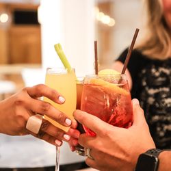 Preston's Wine & Martini Lounge