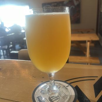 Rocky Reef Brewing Company - Hefeweizen - Breweries Near Me - Woodruff, Wisconsin Rocky Reef Brewing Company - Hefeweizen - Breweries Near Me - Woodruff, Wisconsin