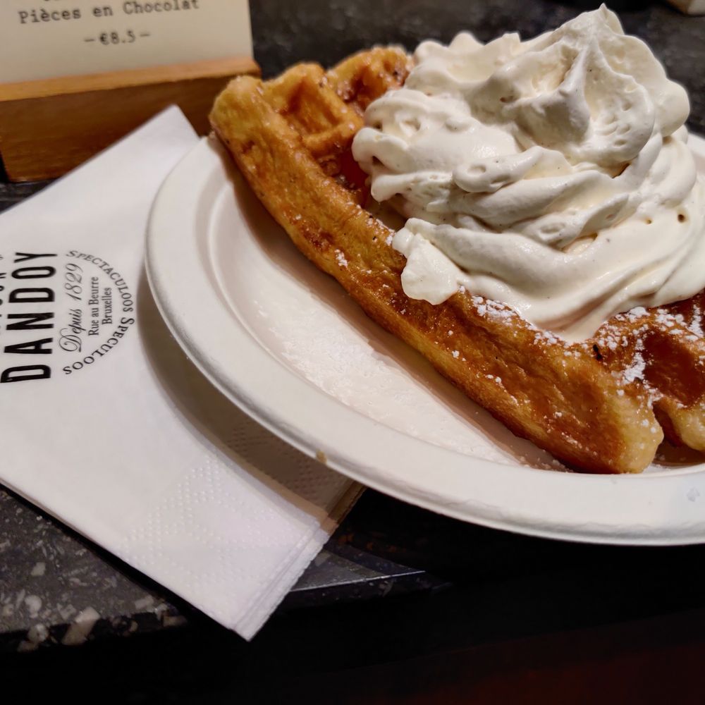 Maison Dandoy - og brussels waffle with whipped cream - Desserts Near Me - Brussels, BRU Maison Dandoy - og brussels waffle with whipped cream - Desserts Near Me - Brussels, BRU