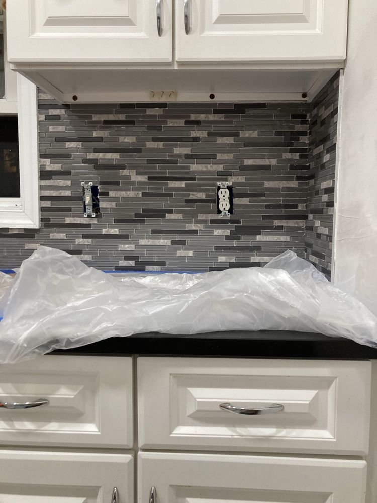 Slide of A&M Home Improvement