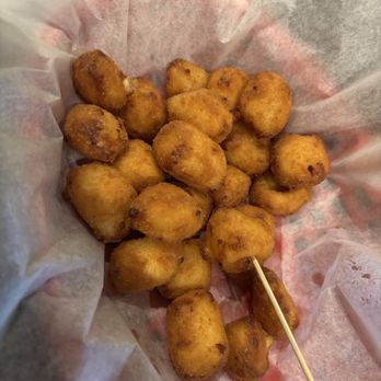 Old Dutch Tavern - Cheese Curds - Pubs Near Me - Sandusky, Ohio