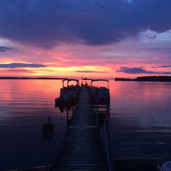 Island View Resort - Fantastic lake views, sand beach for swimming and water sports - Resorts Near Me - Wahkon, Minnesota Island View Resort - Fantastic lake views, sand beach for swimming and water sports - Resorts Near Me - Wahkon, Minnesota