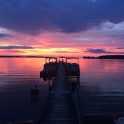 Island View Resort - Fantastic lake views, sand beach for swimming and water sports
