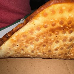 Papa Johns Pizza - Uncut pizza, I started cutting lmao