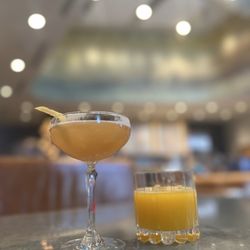 C. Ellet's - L AVEAU'S REVIVAL Orange Juice