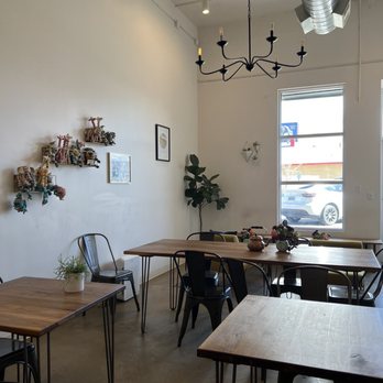 Pangolin Café - Inside Area - Coffee & Tea Near Me - Reno, Nevada Pangolin Café - Inside Area - Coffee & Tea Near Me - Reno, Nevada