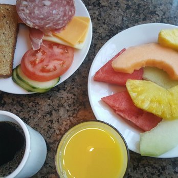 Reflections Grille Restaurant and Lounge - Fruit and cold cuts from breakfast buffet - American Near Me - Seattle, Washington Reflections Grille Restaurant and Lounge - Fruit and cold cuts from breakfast buffet - American Near Me - Seattle, Washington