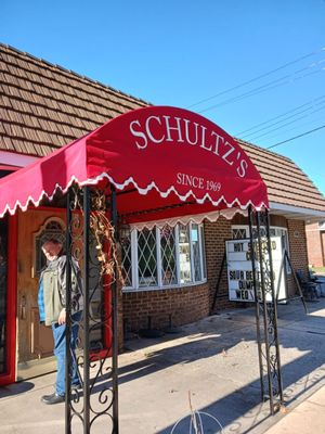 Schultz's Crab House by null