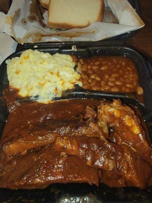 Brenda's Bar-B-Que Pit by null