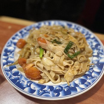 Hometown Chinese Restaurant - T-N2. Pud-Kee-Mow with Chicken - Chinese Near Me - Bryan, Texas Hometown Chinese Restaurant - T-N2. Pud-Kee-Mow with Chicken - Chinese Near Me - Bryan, Texas