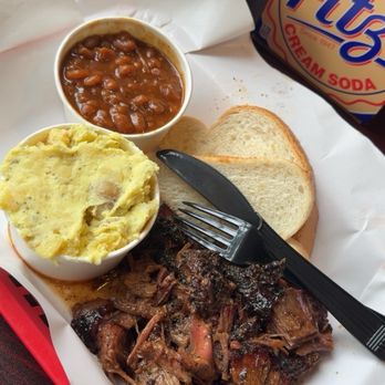 Pappy's Smokehouse - Barbeque Near Me - Saint Louis, Missouri