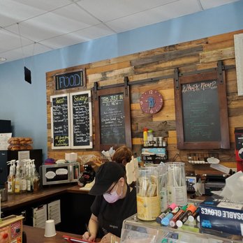 Los Dos Cristianos Coffee - Barista at work - Coffee & Tea Near Me - North Port, Florida Los Dos Cristianos Coffee - Barista at work - Coffee & Tea Near Me - North Port, Florida