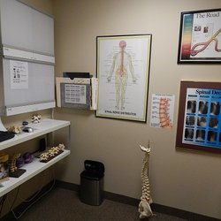 Diamond State Chiropractic - Report of Findings room.