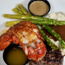 Pour Behavior - Filet & Lobster Duo with Mashed Potatoes and Asparagus