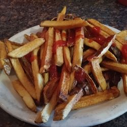 Red Wolf Bar and Grille - Fresh cut fries