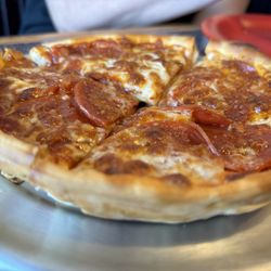 Pizza Shoppe - Lunch special pepperoni well done . Perfectly cooked