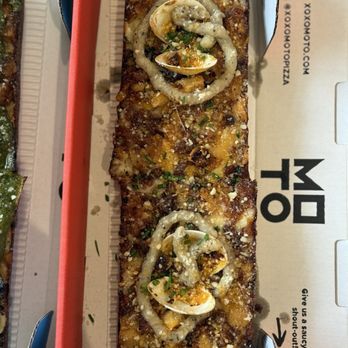 MOTO Pizza - Pioneer Square  - Clam Chowdah (IG: @eatwithbaobae) - Pizza Near Me - Seattle, Washington