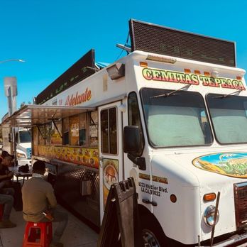 Cemitas Tepeaca - Taco truck from the front with customers seated - Food Trucks Near Me - East Los Angeles, California Cemitas Tepeaca - Taco truck from the front with customers seated - Food Trucks Near Me - East Los Angeles, California