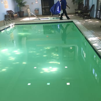 Hampton Inn & Suites Chesapeake-Square Mall - Green pool - The pool guy here, Raleigh said, "the City of Chesapeake checked it out yesterday and it's good". Really? Why green - Hotels Near Me - Chesapeake, Virginia