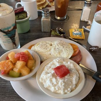 The Lobster Trap - Power protein breakfast from the 'Other Yummies' menu - Seafood Near Me - Avalon, California