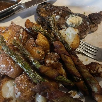 matchbox - Ribeye bacon wrapped asparagus and and crispy red potatoes - New American Near Me - Washington, DC, District of Columbia matchbox - Ribeye bacon wrapped asparagus and and crispy red potatoes - New American Near Me - Washington, DC, District of Columbia