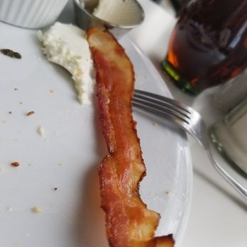 B & M Restaurant - The bacon is always just perfect, crispy but not too crispy also delicious as always. - Breakfast & Brunch Near Me - Montreal, Quebec