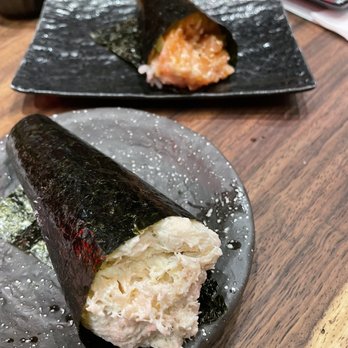 Seaweed Hand Roll Bar - Blue Crab Handroll, Salmon Handroll - Sushi Bars Near Me - Glendale, California Seaweed Hand Roll Bar - Blue Crab Handroll, Salmon Handroll - Sushi Bars Near Me - Glendale, California
