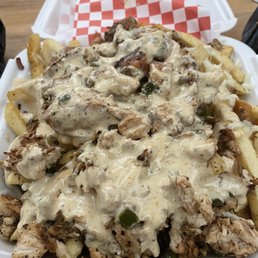 1918 Dirty Fries (with chicken) 1918 Dirty Fries (with chicken)
