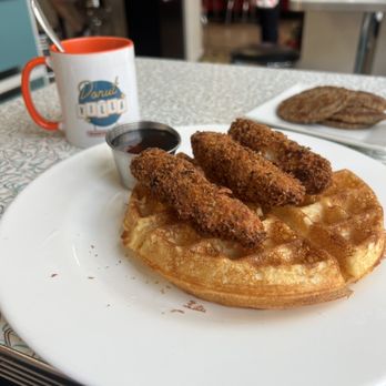 Donut Villa Diner - Vegan Chicken N Waffles - Donuts Near Me - Cambridge, Massachusetts