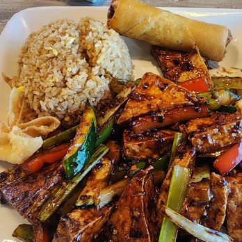 Wonderland Chinese - Szechuan Bean Curd (tofu) Lunch Plate (not pictured hot and spicy soup) - Chinese Near Me - Bishop, California Wonderland Chinese - Szechuan Bean Curd (tofu) Lunch Plate (not pictured hot and spicy soup) - Chinese Near Me - Bishop, California