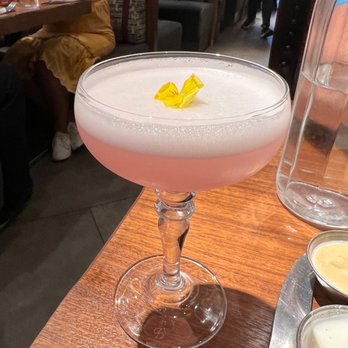 Happy Restaurant - cosmo - Seafood Near Me - London, XGL