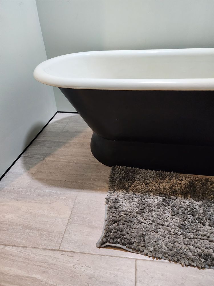 Slide of Colombo Services