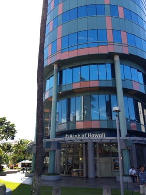 Bank of Hawaii Waikiki Center by null