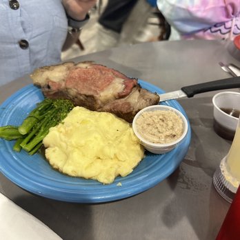 Sunset Grille & Raw Bar - Prime Rib - Sushi Bars Near Me - Duck, North Carolina