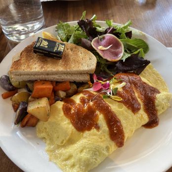 Lapisara Eatery - THAI PANANG OMELETTE - Breakfast & Brunch Near Me - San Francisco, California
